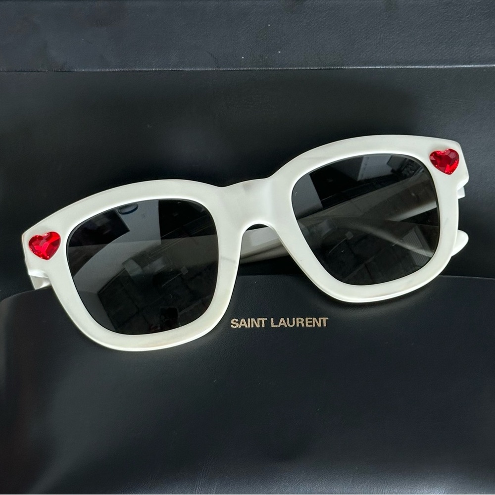Saint Laurent SL 100 LOLITA Sunglasses with Red Heart Details
